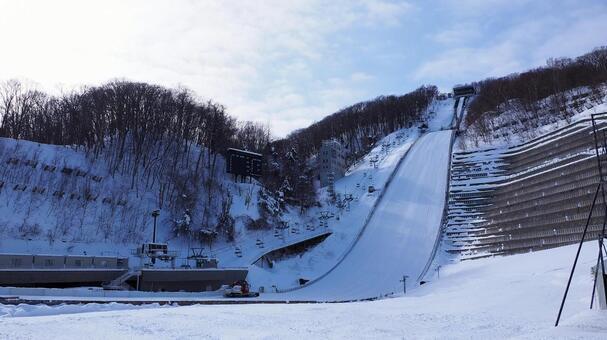 ミラノ・コルティナ2026冬季オリンピックは何が新しいのか――「作らない」「集めない」五輪が示す次の世界標準