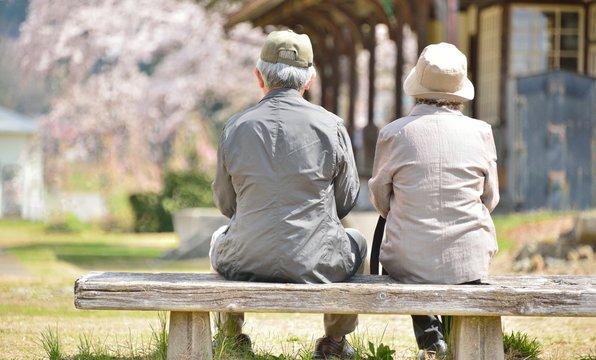 「老後2,000万円問題」は本当か？実際に必要な老後資金とその対策