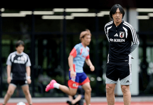 【FIFAワールドカップ2026】ベンチが豪華すぎる！日本代表「黄金のコーチ陣」が挑む新たな挑戦