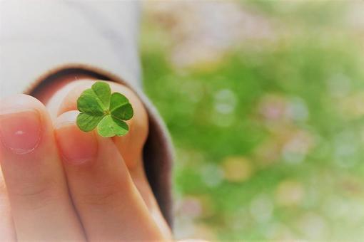 世界幸福度ランキングに見る「幸せ」の正体