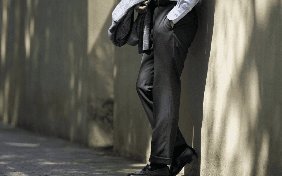 ジャケットを脱いでも「品」がある。鎌倉シャツが教える「サイズ選び」の4ステップ