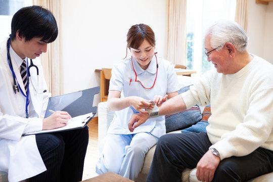 自宅で受ける医療の新常識――訪問診療が選ばれる理由と利用の流れ