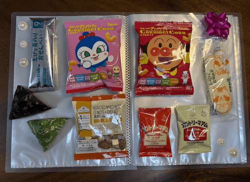 シール帳の次は「お菓子帳」？大人も子どもも夢中になる新コレクション文化――知育効果にも注目