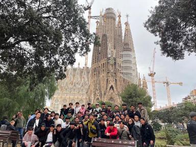 なぜ、土のグラウンドの無名校が「スペイン」へ飛んだのか？鹿島学園、名門ビジャレアルとの20年に及ぶ交流