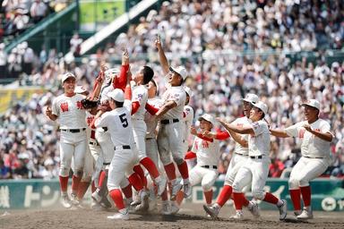 『勝負強さ』と『継投の妙』で掴み取った深紅の宝冠——智弁和歌山、2026年夏の甲子園を制す