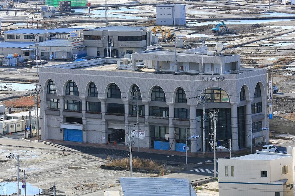 3.11の津波に耐えた「不屈のビル」。1枚も剥がれなかったタイルに込められた日本化成“執念の技術”