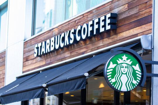 コーヒー豆の量り売りから世界ブランドへ──スターバックスの進化