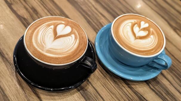 カフェラテとは違う？オーストラリア発カフェが日本の街で急増している理由と「フラットホワイト」の魅力