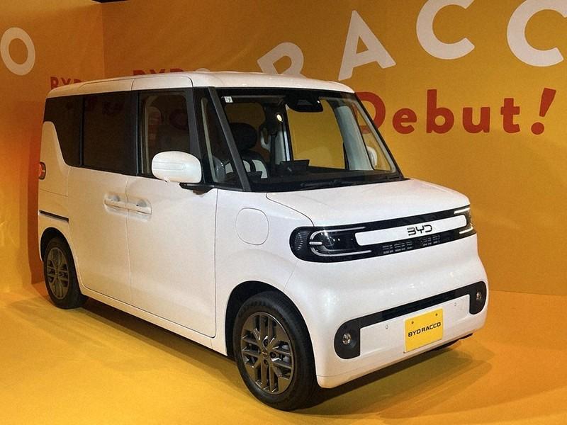 「スーパーハイトワゴン×軽EV」の最適解か？実質190万円台から狙えるBYD「RACCO（ラッコ）」の実力と市場への衝撃