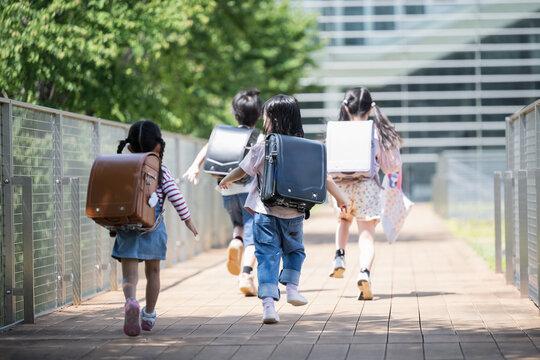 ピーク時から7割以下に？「こども110番の家」の減少から考える令和の新・防犯インフラ