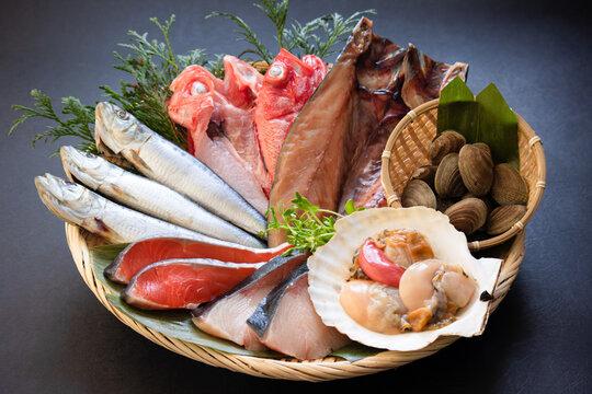 秋の味覚を極める！今こそ食べたい代表的な海の幸と絶品レシピ