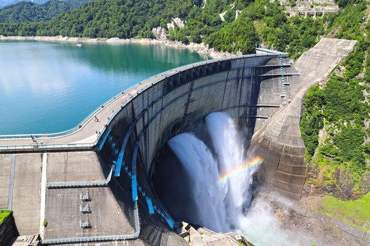 その先に広がるのは“非日常”──普段は入れない場所を巡る特別な旅