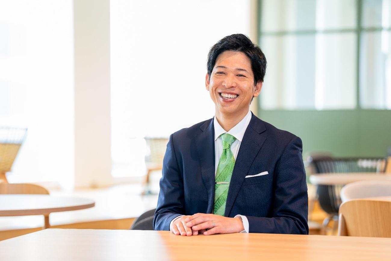 「全自動の生命保険」で業界の常識を覆す——ライフネット生命 横澤社長が語る、変革のDNAと100年後の未来
