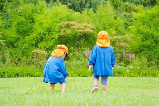 2025年の出生数は約67万人──過去最小が意味するもの