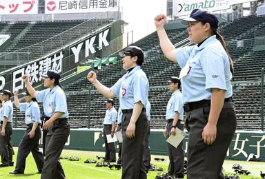 白球の行方を追う新たな眼差し。2026年夏の甲子園で「女性審判員」が切り拓く歴史と未来【2026夏の甲子園】