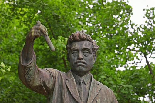 逆境を力に変えた男──野口英世に学ぶ諦めない心
