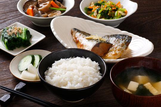 料理は、もっと自由でいい――土井善晴が問い直した「家庭料理」のあり方
